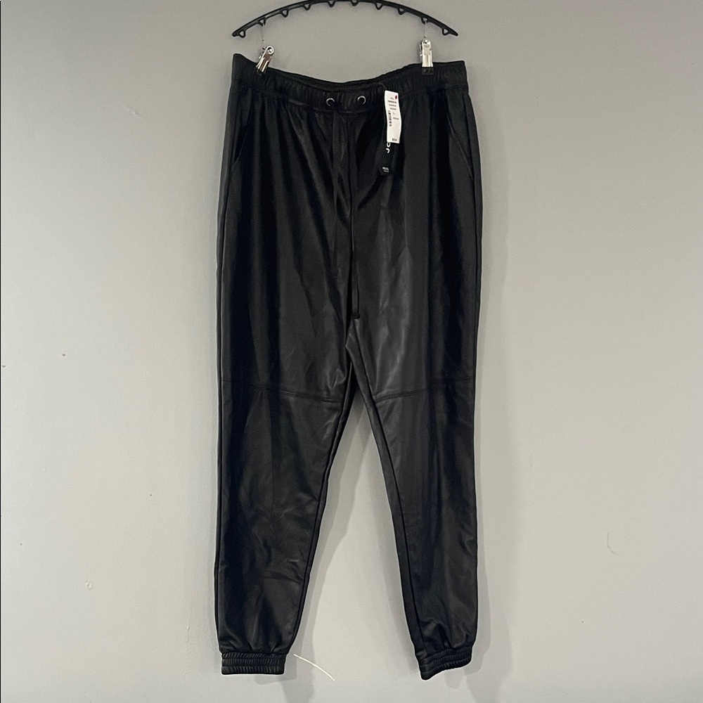 Ricki's Sleek Black Joggers Size Large